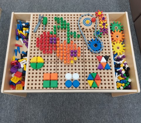  Drewniany Stół Edukacyjny + AKCESORIA STEM WALL
