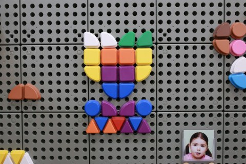  Zestaw Kołeczki w kształcie figur geometrycznych 64szt do tablic STEM